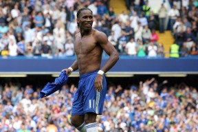 开云网页-布克掌控进攻节奏带动全队投篮命中率上升，布克球员